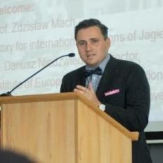 dr Andrzej Giza