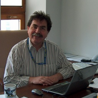 prof. dr hab.  Bogusław Nierenberg